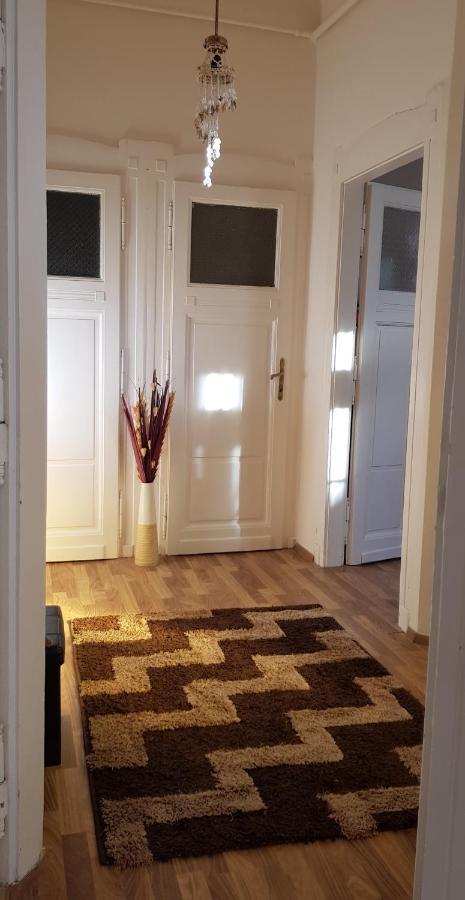 Center Royalty Apartment Budapest Exterior foto